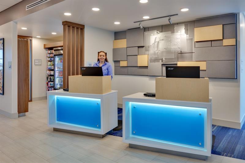 Holiday Inn Express & Suites Plano East - Richardson By Ihg Exterior foto